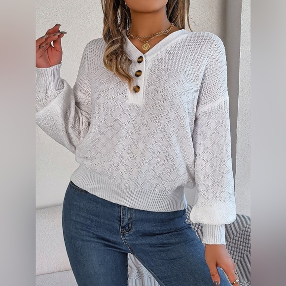 Half Way There Women’s Buttoned Sweater - Picture 2 of 4